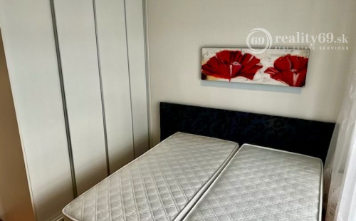 KUZMÁNYHO 3 IZBOVÝ BYT TATRANSKÁ S LODŽIOU PO REKONŠTRUKCII 76 M2