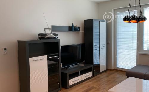 STARÉ MESTO - STROJÁRENSKÁ NOVOSTAVBA 2 IZBOVÝ KOMPLETNE ZARIADENÝ TEHLOVÝ BYT.