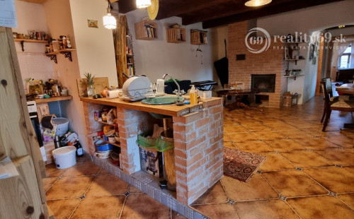 MAĎARSKO - HORNÝ KÉKED 3 IZBOVÝ DOM 5000m2 POZEMOK