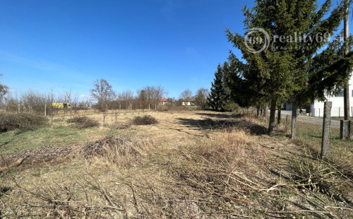 MAĎARSKO - GONCRUZSKA -  STAVEBNÝ POZEMOK NA VÝBORNOM MIESTE 1200 M2