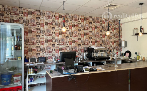 CENTRUM MESTA - ODSTÚPENIE ZABEHNUTEJ FUNGUJÚCEJ REŠTAURÁCIE.