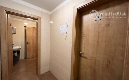 CENTRUM MESTA - ODSTÚPENIE ZABEHNUTEJ FUNGUJÚCEJ REŠTAURÁCIE.