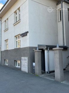 CENTRUM MESTA - ODSTÚPENIE ZABEHNUTEJ FUNGUJÚCEJ REŠTAURÁCIE.