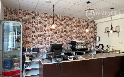 CENTRUM MESTA - ODSTÚPENIE ZABEHNUTEJ FUNGUJÚCEJ REŠTAURÁCIE.