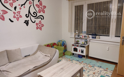 JAZERO - LADOŽSKÁ 3 IZBOVÝ BYT KOMPLETNEJ REKONŠTRUKCII 65M2.