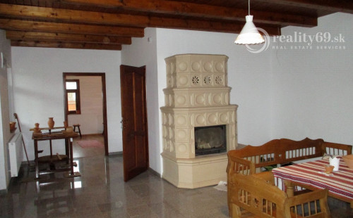 MAĎARSKO - FORRÓ - GAZDOVSKÝ 3 IZBOVÝ DOM PO KOMPLETNEJ REKONŠTRUKCII