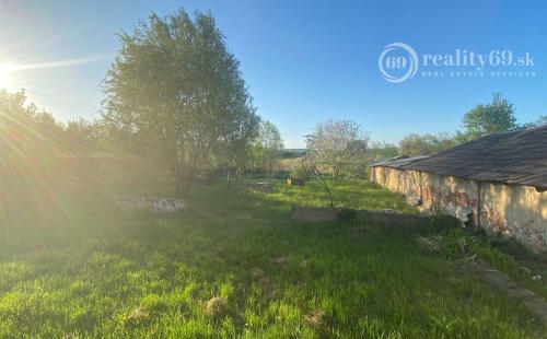 MAĎARSKO - SZENDRO - PEKNÝ 3 IZBOVÝ RODINNÝ DOM S TERASOU