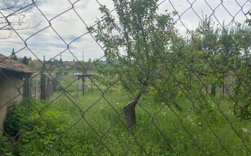 MAĎARSKO - SZENDRO - PEKNÝ 3 IZBOVÝ RODINNÝ DOM S VERANDOU A S GARÁŽOU