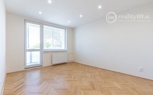 REZERVOVANÉ - TERASA - BERNOLÁKOVÁ 3 IZBOVÝ ZREKONŠTRUOVANÝ BYT 3/8 POSCHODIE, 68M2 NOVÁ REKONŠTRUKCIA, LODŽIA