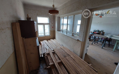 MAĎARSKO - SZŐLŐSARDÓ - 2 SEDLIACKE DOMY V KRÁSNOM PROSTREDÍ