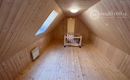 HAČAVA - KVALITNÁ NOVOSTAVBA 3 IZBOVÉHO RD V KRÁSNEJ PRÍRODE.