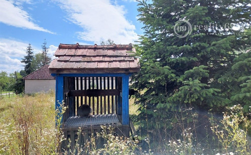 MAĎARSKO - PERECSE KÚRIA POZEMOK 1,2 ha S MOŽNOSŤOU ROZDELENIA NA VIACERO MENŠÍCH