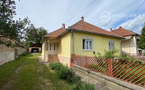 REZERVOVANÝ - MAĎARSKO - SZUHOGY PEKNÝ 3 IZBOVÝ RODINNÝ DOM S GARÁŽOU