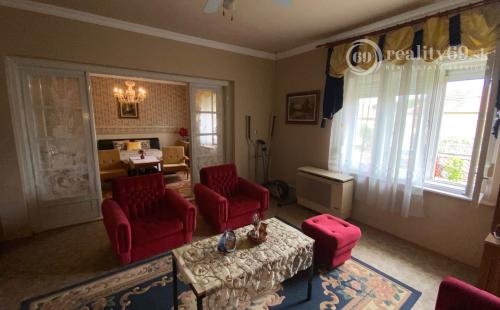 REZERVOVANÝ - MAĎARSKO - SZUHOGY PEKNÝ 3 IZBOVÝ RODINNÝ DOM S GARÁŽOU