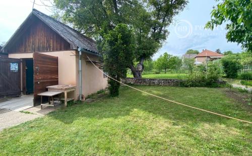 REZERVOVANÝ - MAĎARSKO - SZUHOGY PEKNÝ 3 IZBOVÝ RODINNÝ DOM S GARÁŽOU