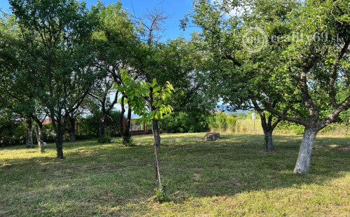 REZERVOVANÉ - ĎURĎOŠÍK - STAVEBNÝ POZEMOK 1020 M2, VODA NA POZEMKU, ELEKTRINA V DOSAHU, ODPAD ŽUMPA.