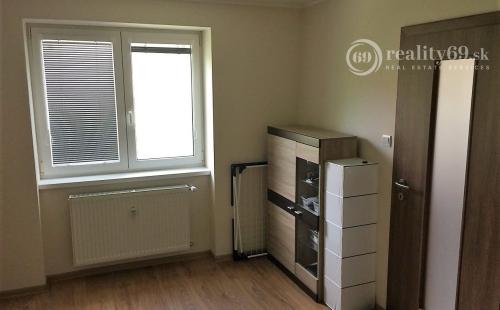 CENTRUM MESTA - JESENNÁ 1 IZBOVÝ BYT PO NOVEJ REKONŠTRUKCII.