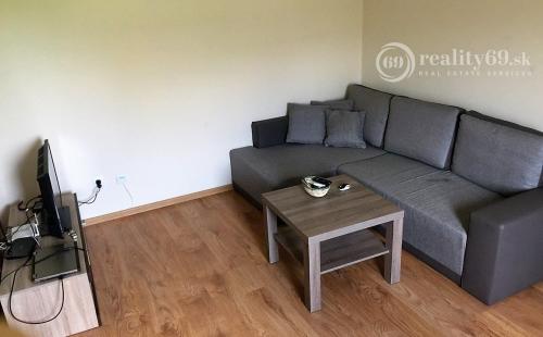 CENTRUM MESTA - JESENNÁ 1 IZBOVÝ BYT PO NOVEJ REKONŠTRUKCII.