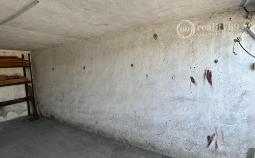 JUH - ŽELEZNÍKY - KRAKOVSKÁ  GARÁŽ 16 M2 - POZEMOK V OSOBNOM VLASTNÍCTVE.