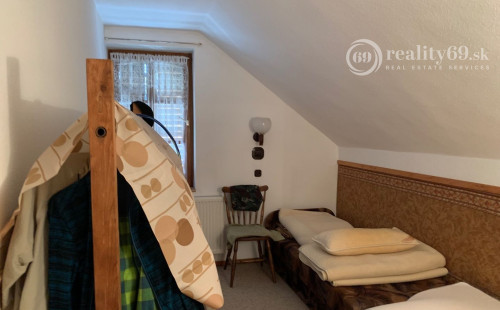 MAĎARSKO - CIGAND - PEKNÝ 3 IZBOVÝ POSCHODOVÝ RODINNÝ DOM