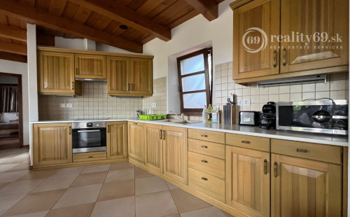 MAĎARSKO - MÁD - SUPER VILA - INVESTIČNÁ NEHNUTEĽNOSŤ V TOKAJSKEJ OBLASTI