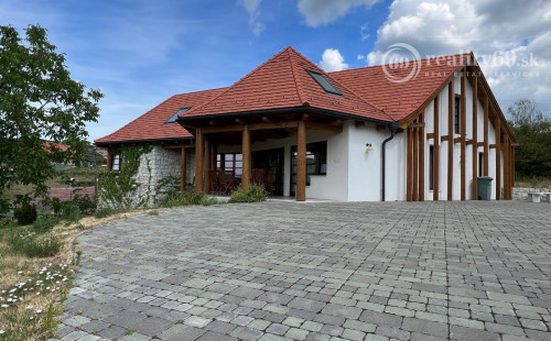 MAĎARSKO - MÁD - SUPER VILA - INVESTIČNÁ NEHNUTEĽNOSŤ V TOKAJSKEJ OBLASTI