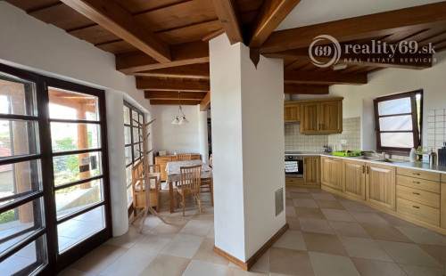 MAĎARSKO - MÁD - SUPER VILA - INVESTIČNÁ NEHNUTEĽNOSŤ V TOKAJSKEJ OBLASTI