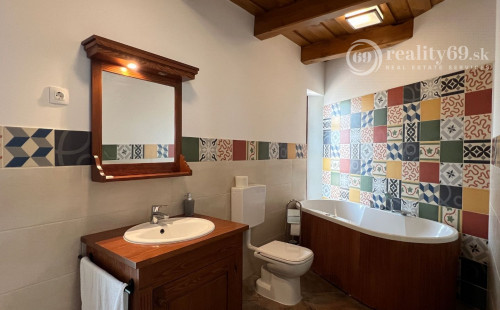 MAĎARSKO - MÁD - SUPER VILA - INVESTIČNÁ NEHNUTEĽNOSŤ V TOKAJSKEJ OBLASTI