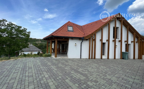 MAĎARSKO - MÁD - SUPER VILA - INVESTIČNÁ NEHNUTEĽNOSŤ V TOKAJSKEJ OBLASTI