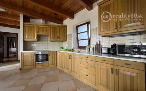 MAĎARSKO - MÁD - SUPER VILA - INVESTIČNÁ NEHNUTEĽNOSŤ V TOKAJSKEJ OBLASTI