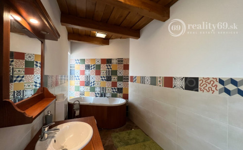 MAĎARSKO - MÁD - SUPER VILA - INVESTIČNÁ NEHNUTEĽNOSŤ V TOKAJSKEJ OBLASTI