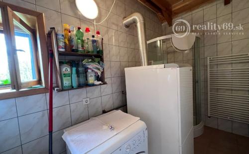 MAĎARSKO - MÁD  2 DOMY V TOP LOKALITE S VEĽKOU ZÁHRADOU