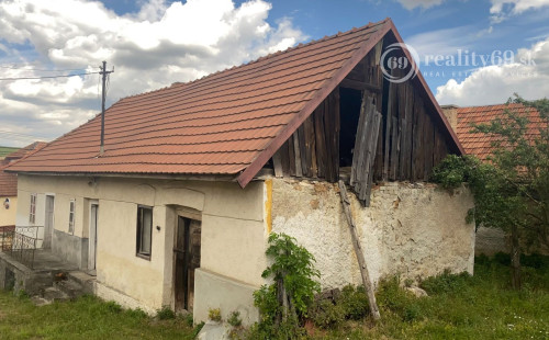 MAĎARSKO - FELSŐTELEKES 2 SEDLIACKE DOMY NA JEDNOM POZEMKU