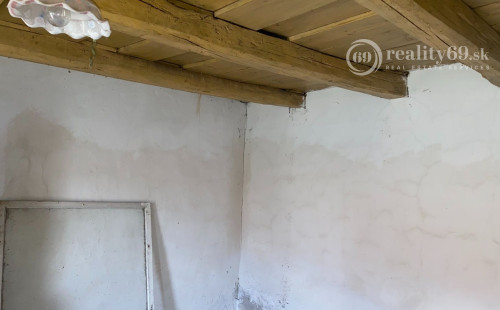 MAĎARSKO - FELSŐTELEKES 2 SEDLIACKE DOMY NA JEDNOM POZEMKU