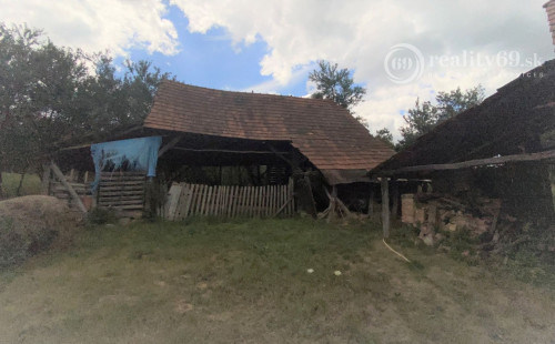 MAĎARSKO - FELSŐTELEKES 2 SEDLIACKE DOMY NA JEDNOM POZEMKU