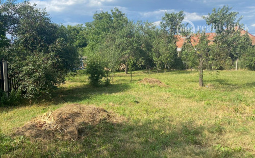 MAĎARSKO - SZENDRO - PEKNÝ 3 IZBOVÝ RODINNÝ DOM S VERANDOU