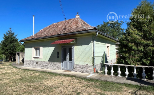 MAĎARSKO - GONCZRUSZKA RD IHNEĎ OBÝVATEĽNÝ V TICHEJ LOKALITE OBCE