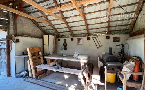 MAĎARSKO - GONCZRUSZKA RD IHNEĎ OBÝVATEĽNÝ V TICHEJ LOKALITE OBCE