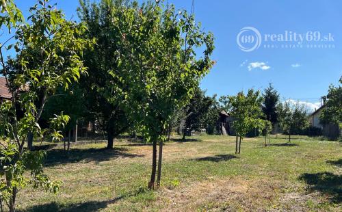 MAĎARSKO - GONCZRUSZKA RD IHNEĎ OBÝVATEĽNÝ V TICHEJ LOKALITE OBCE