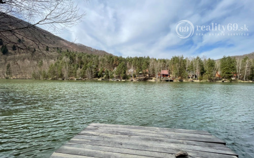 RUŽÍN - ROLOVA HUTA POZEMOK NA VÝSTAVBU CHATY V KRÁSNOM LESNOM PROSTREDÍ.