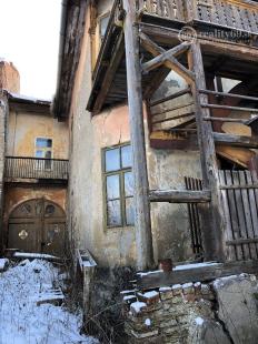 SMOLNÍK - MEŠTIANSKY DOM S OBCHODNÝM PRIESTOROM V CENTRE MESTA.