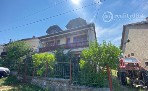 MAĎARSKO - AGGTELEK VYHĽADÁVANÁ LOKALITA 3 IZBOVÝ RODINNÝ DOM