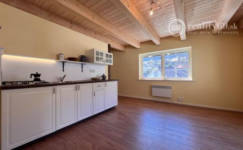 HAČAVA - KVALITNÁ NOVOSTAVBA 3 IZBOVÉHO RD V KRÁSNEJ PRÍRODE.