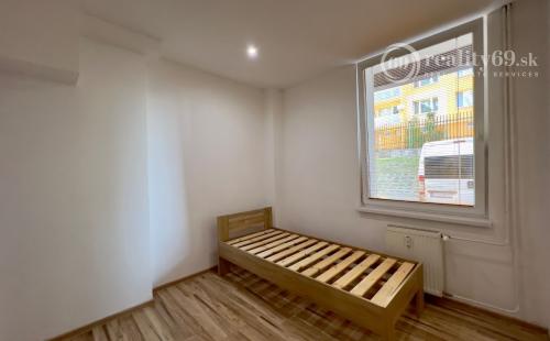 FURČA - NOVOSTAVBA 2 IZBOVÝ TEHLOVÝ BYT S PARKOVACÍM MIESTOM.