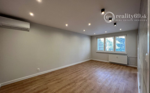 TERASA - NEŠPOROVA 3 IZBOVÝ SUPER MODERNÝ BYT 66 M2, LODŽIA, KLIMATIZÁCIA, PRÁČKA