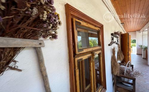 MAĎARSKO - EGERLOVO  - KRÁSNÝ SEDLIACKÝ DOM PO KOMPLETNEJ REKONŠTRUKCII.