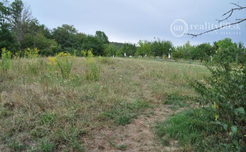 MAĎARSKO - PANYOK PEKNÝ POZEMOK 1.040 M2.