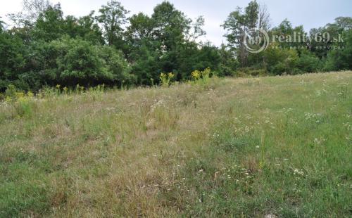 MAĎARSKO - PANYOK PEKNÝ POZEMOK 1.040 M2.