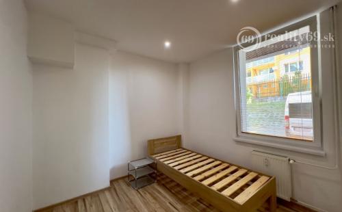 FURČA - NOVOSTAVBA 2 IZBOVÝ TEHLOVÝ BYT S PARKOVACÍM MIESTOM.