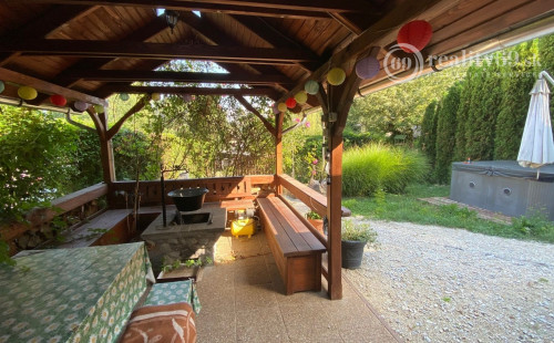 MAĎARSKO - LUXUSNÁ CHATA S ALTÁNKOM A S VÍRIVKOU